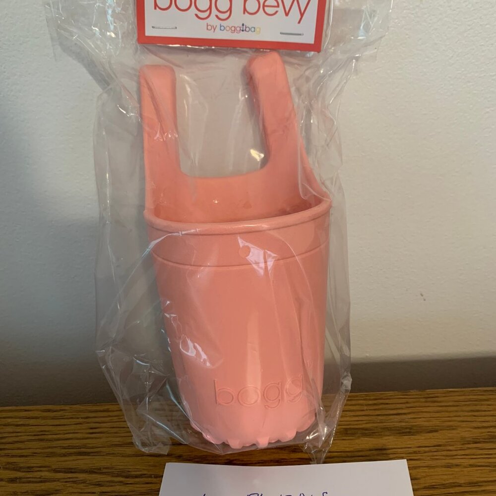 NWT Peachy Beachy Bogg Bevy
